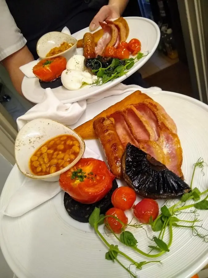*****  ホテル The Wensleydale Heifer レイバーン イギリス